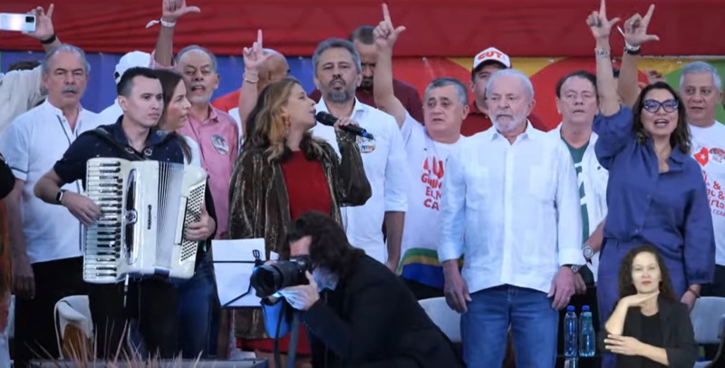 Ao vivo: Lula participa de convenção do PT em Fortaleza