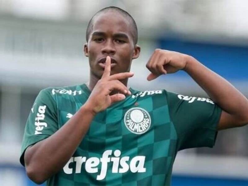 Palmeiras surpreende e inscreve Endrick na Libertadores