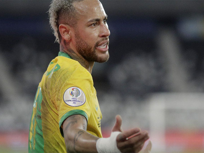 Neymar irá a julgamento um mês antes da Copa por transferência ao Barcelona