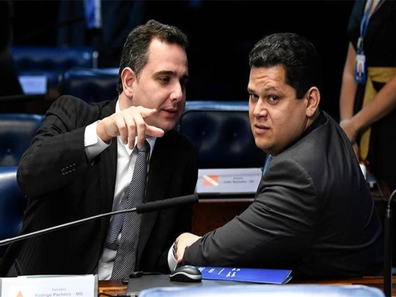 Senador vai ao STF contra Pacheco e Alcolumbre por corrupção ativa no caso do orçamento secreto