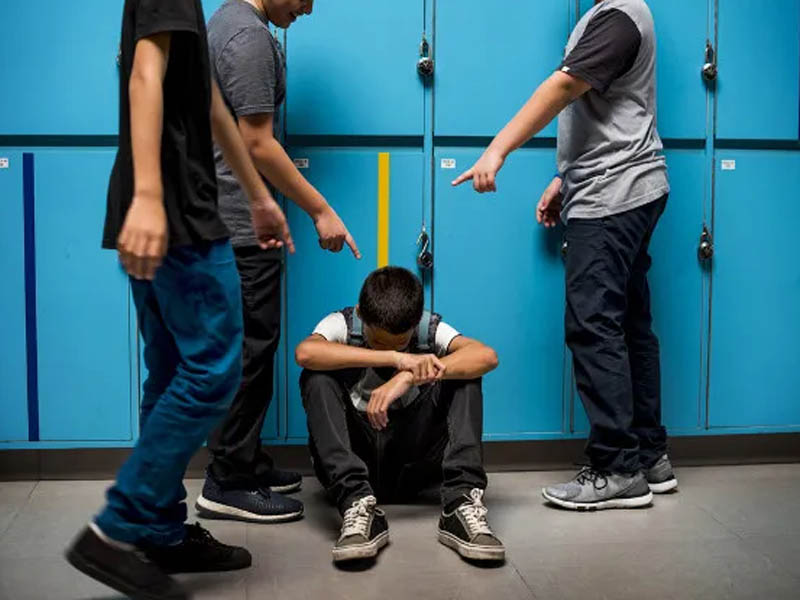Mais da metade dos pais brasileiros teme que filhos pratiquem bullying, aponta estudo