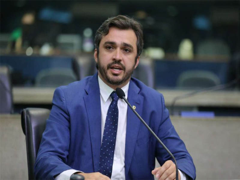 Nelinho confirma candidatura a deputado federal