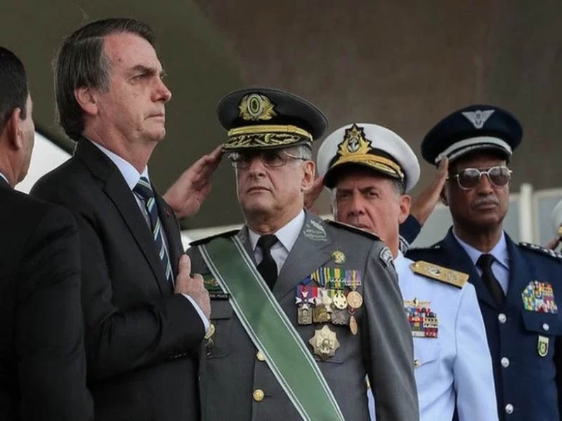 Datafolha: Apoio a ditadura atinge menor patamar após reações a golpismo de Bolsonaro