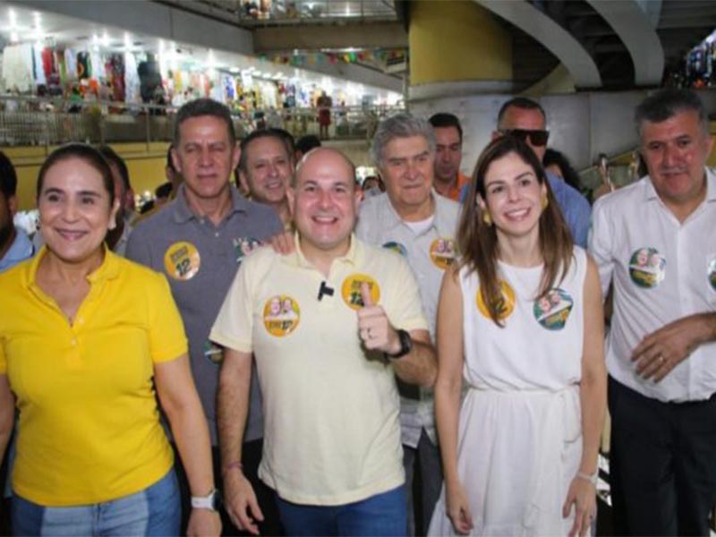 Roberto Cláudio inicia campanha ao governo do Ceará no mercado central, em Fortaleza