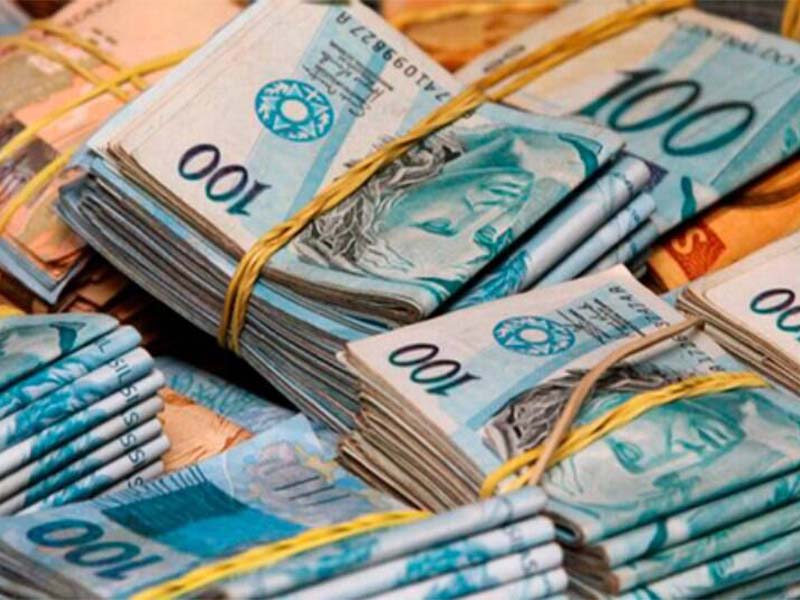 TSE identifica R$ 605 milhões em transações suspeitas de campanhas