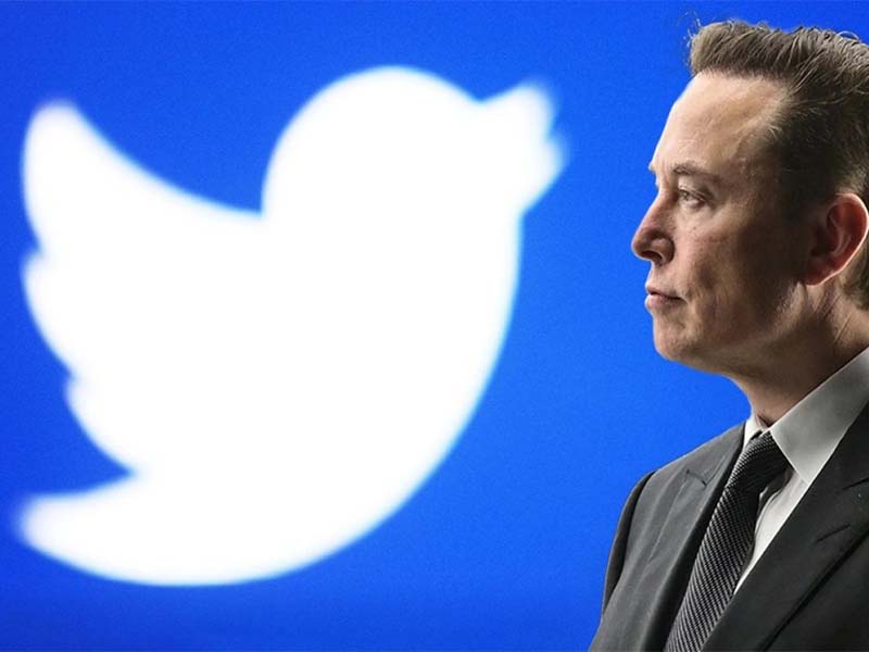 Acionistas aprovam venda do Twitter para Elon Musk, que tenta deixar a negociação