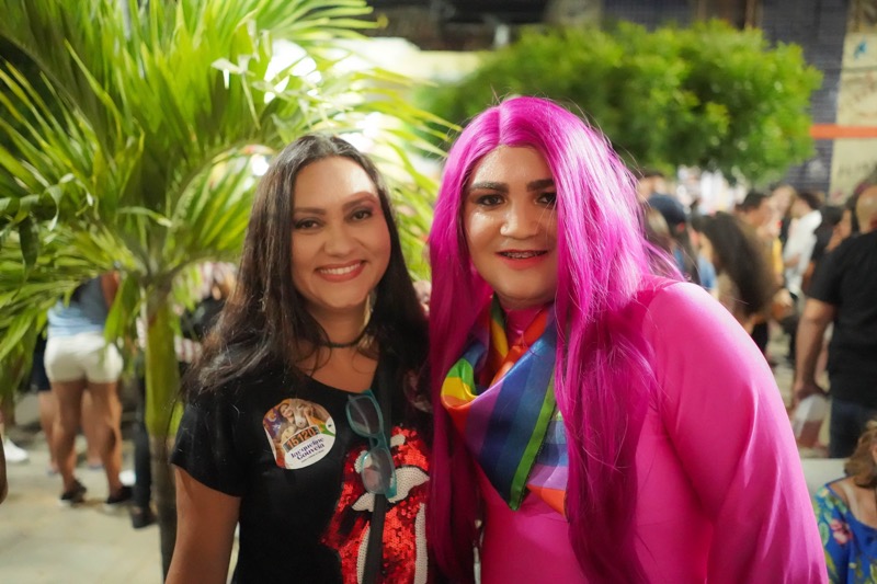 Jacqueline Gouveia participa da 20ª Parada do Orgulho LGBTQIAPN+ em Juazeiro do Norte