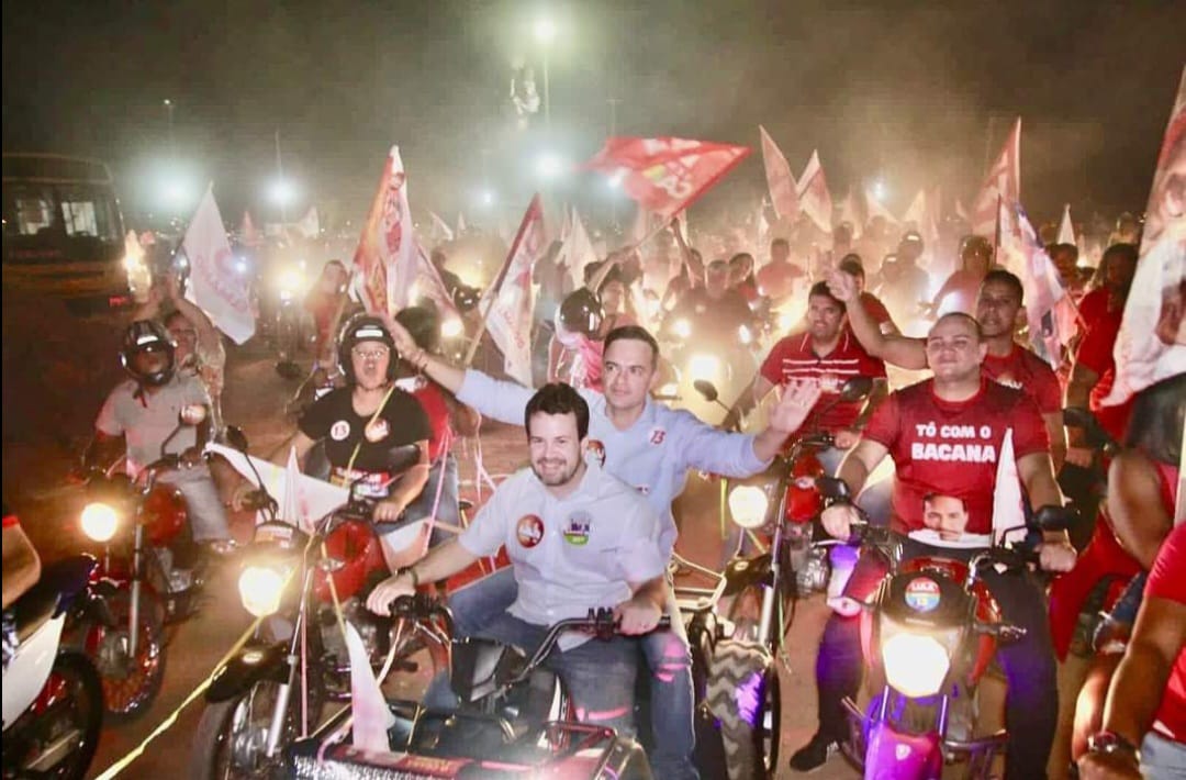 Festa vermelha em Juazeiro do Norte: carreata da vitória com Fernando, Elmano e Camilo