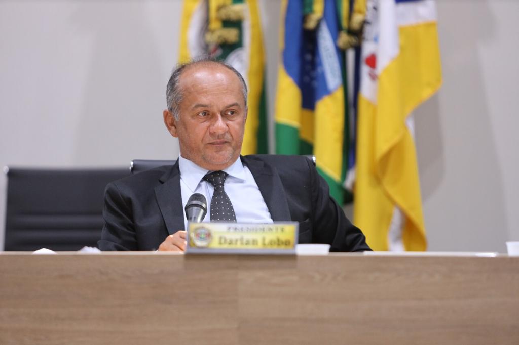 Presidente Darlan Lobo faz prestação de contas, destaca economia e reforça transparência e zelo com o dinheiro público