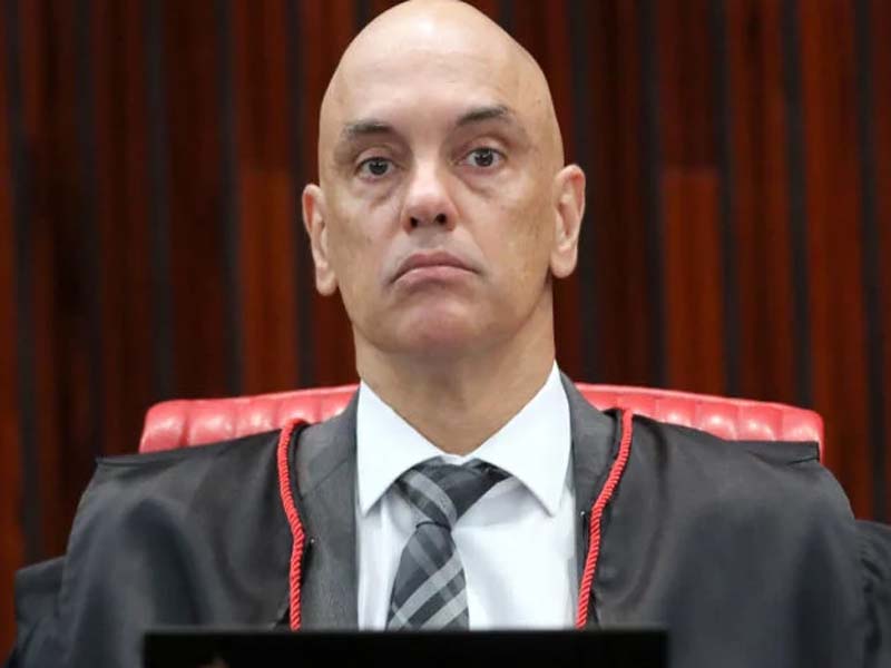 Moraes manda Defesa apresentar apuração paralela feita nas urnas