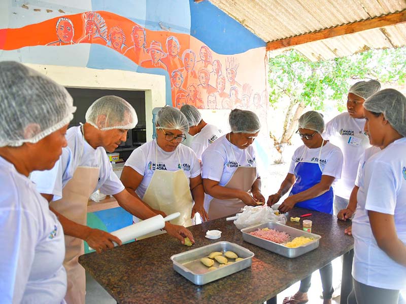 Criando Oportunidades: Programa contempla indígenas com capacitação de doces e salgados