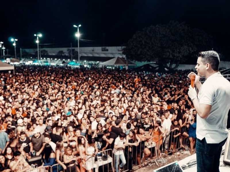 Eleito deputado federal, Yury do Paredão reúne mais de 20 mil pessoas em festa da vitória