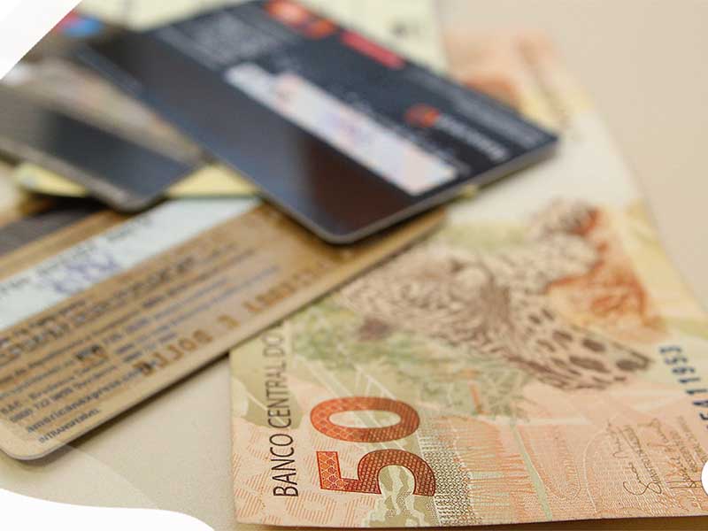 Procura por crédito cai 12,2% em setembro, revela pesquisa da Serasa