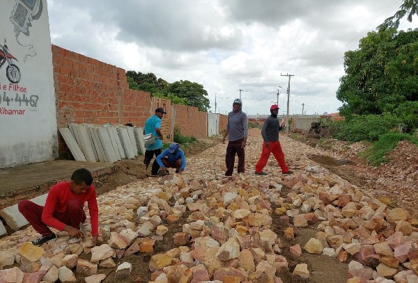 Programa Caminhos do Crato intensifica obras nos bairros Sossego e Nossa Senhora de Fátima