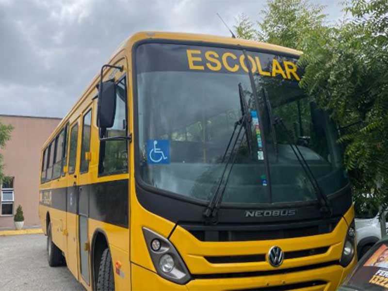 Barbalha já tem 10 ônibus escolares novos de um total de 14 adquiridos