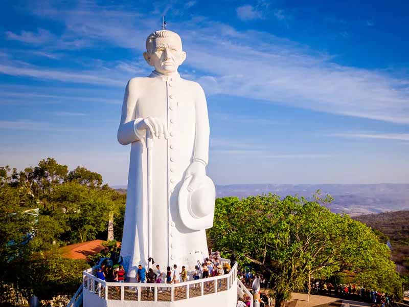 Urca lança o VI Simpósio Internacional Padre Cícero e I Simpósio Internacional de Religiões e Espiritualidades