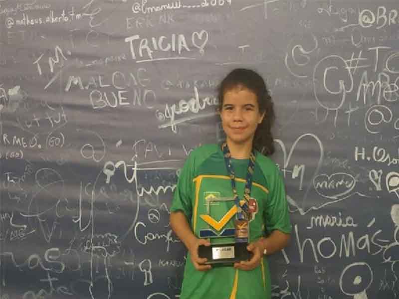 Aluna da rede Municipal de Juazeiro do Norte conquista medalha em competição nacional