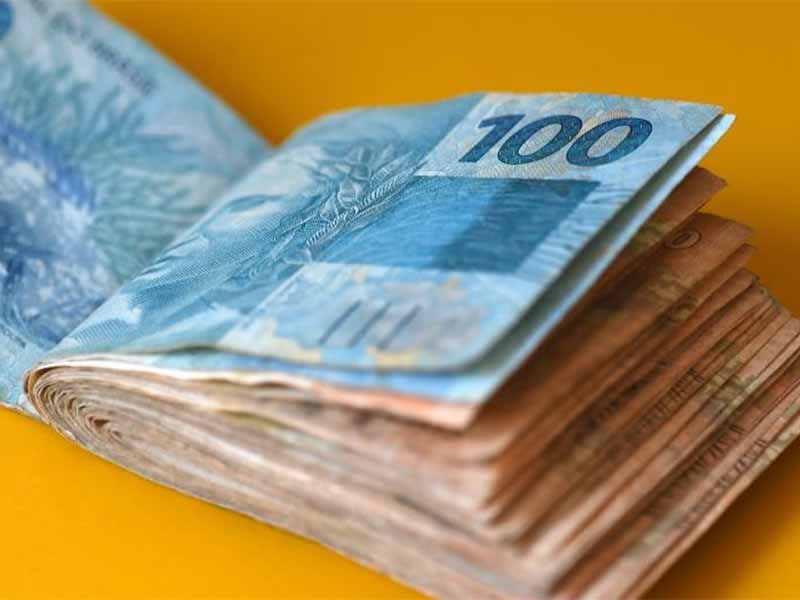 Governo edita MP que reajusta salário mínimo a R$ 1.302 a partir de 1º de janeiro