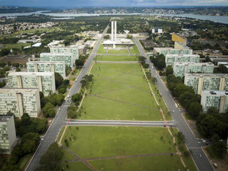 Aumento salarial de presidente, vice, parlamentares e ministros é publicado