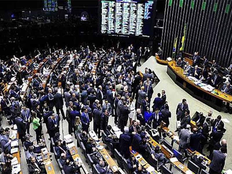 Parlamentares concentram emendas individuais do Orçamento de 2023 em transferências diretas para estados e municípios