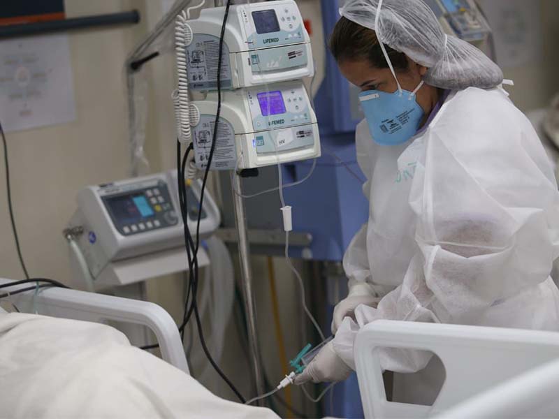 Oito em cada dez internações por complicação respiratória no Brasil são causadas pela Covid, diz Fiocruz