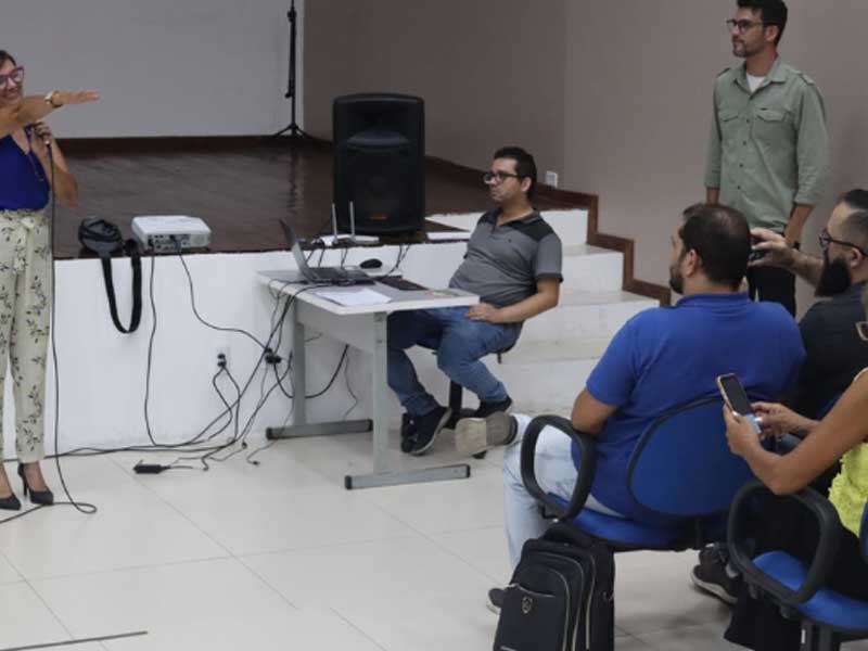 Novos membros do Conselho Municipal de Educação são empossados em Juazeiro do Norte