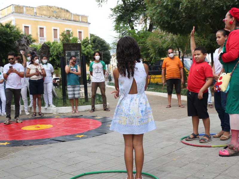 RAPS Barbalha realiza ação alusiva à Campanha do Janeiro Branco na Praça da Estação