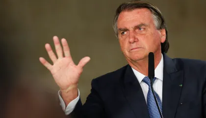 TSE dá cinco dias para Bolsonaro se manifestar sobre atos criminosos e postagem contra resultado das eleições