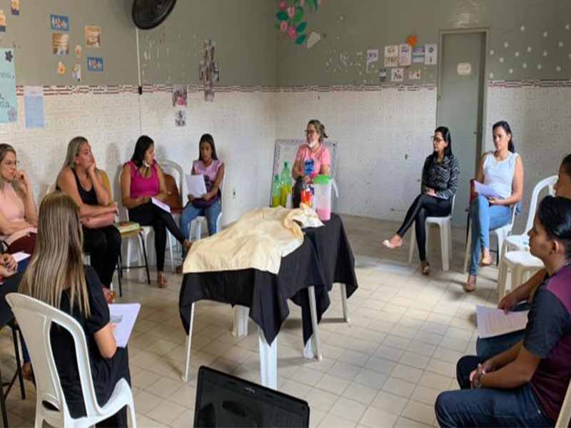 Programa Primeira Infância realiza planejamento das atividades de 2023, em Barbalha