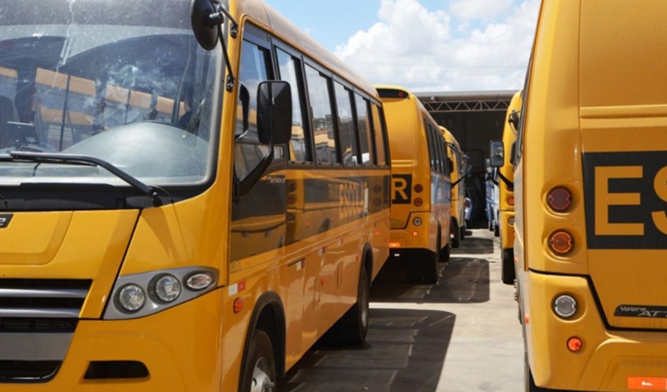 MPCE recomenda adequação do transporte escolar no município de Abaiara