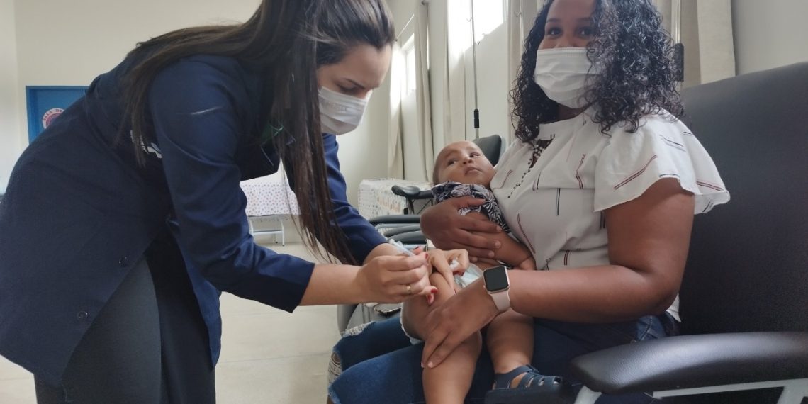 Barbalha amplia vacinação contra Covid-19 para crianças de seis a onze meses sem comorbidades
