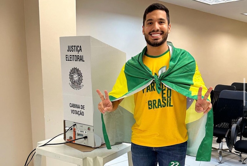 MPF pede abertura de inquérito contra André Fernandes por incitação a atos antidemocráticos