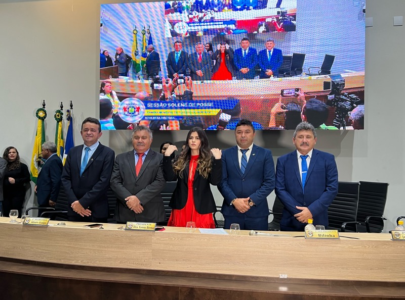 Dra. Yanny Brena toma posse como presidenta da Câmara Municipal de Juazeiro do Norte
