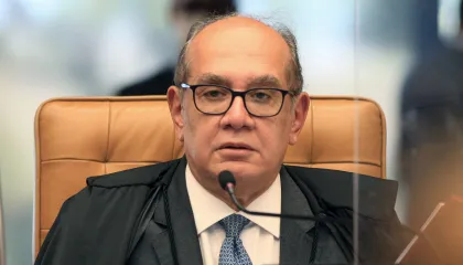Não há razão para impedir ministros de julgar Bolsonaro, diz Mendes