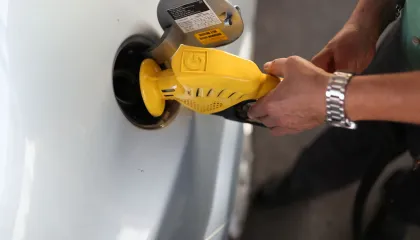 Preço do etanol cai em 13 estados e no DF na semana, mostra ANP