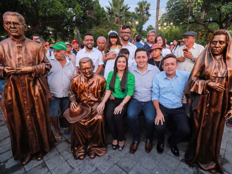 Personalidades históricas de Juazeiro são homenageadas com estátuas