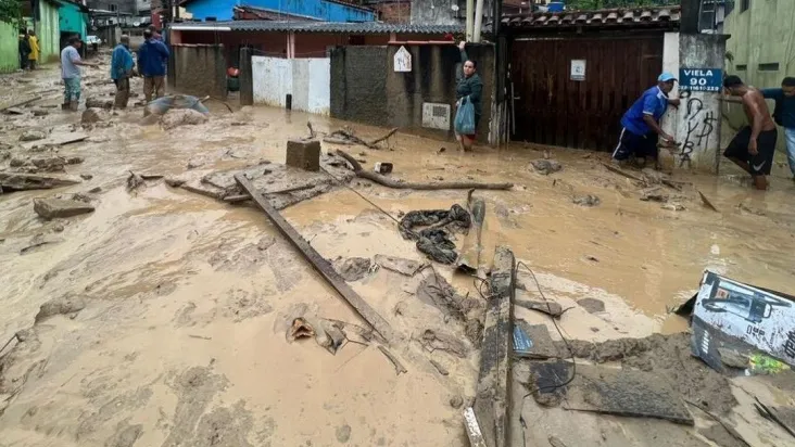 Fortes chuvas no litoral paulista deixam ao menos 40 mortos e 40 desaparecidos