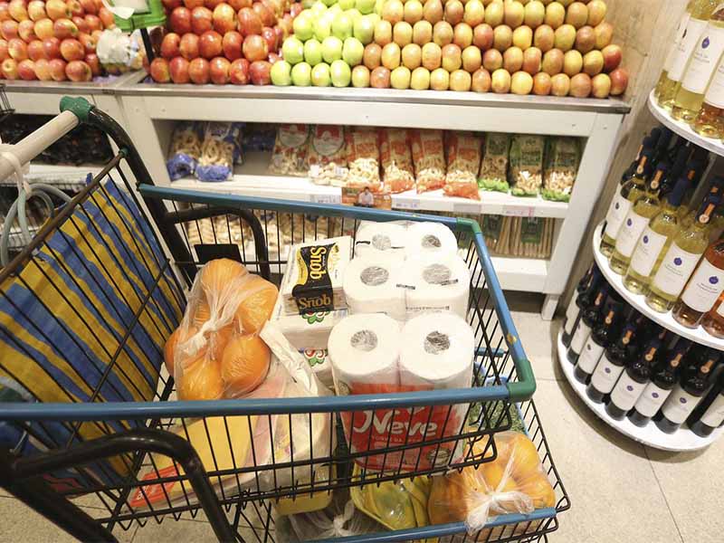 Alimentação e combustível representam 41% do orçamento dos brasileiros