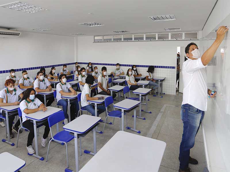 Ceará tem maior proporção de alunos do ensino fundamental matriculados em tempo integral no Brasil