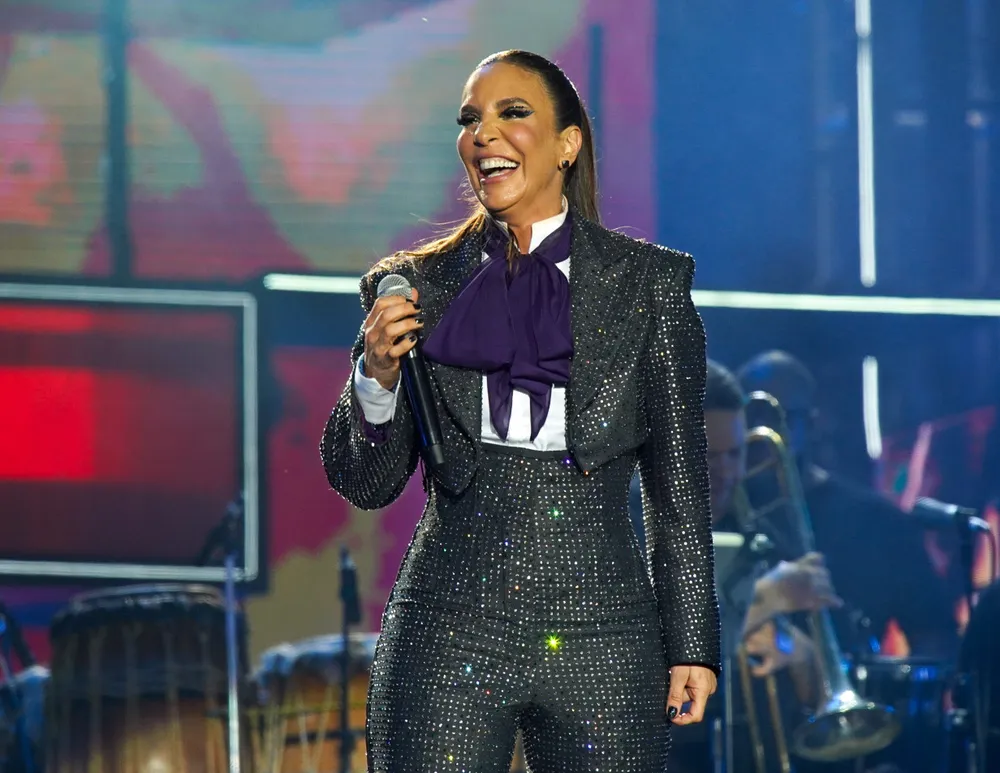 Ivete Sangalo será a voz do Waze durante o carnaval; aprenda a colocar