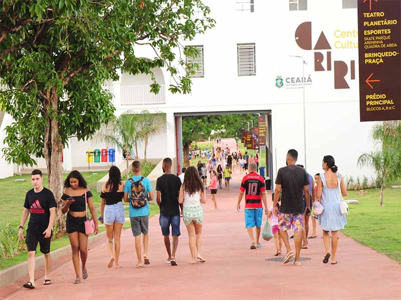 Homenagem ao poeta Patativa do Assaré, roda de coco e performance encerram a programação de março no Centro Cultural do Cariri