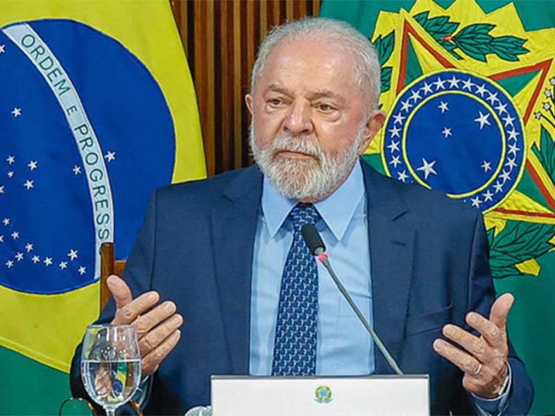 Diagnosticado com pneumonia, Lula cancela agendas e adia viagem à China