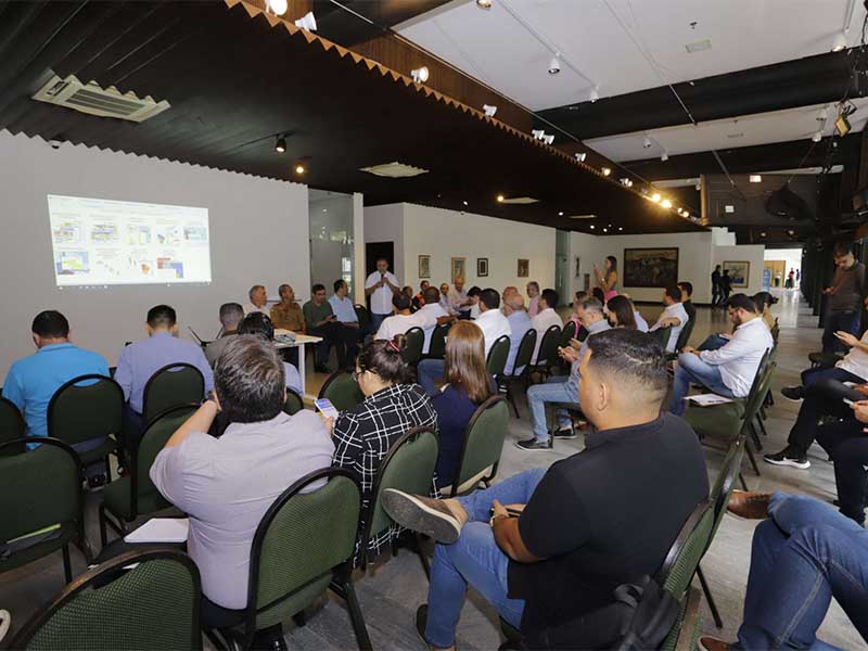 Governo do Ceará reúne prefeitos para alinhamento de ações que reduzam prejuízos causados pelas chuvas