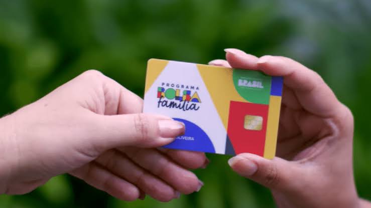 Caixa começa a pagar Bolsa Família com adicional de R$ 150