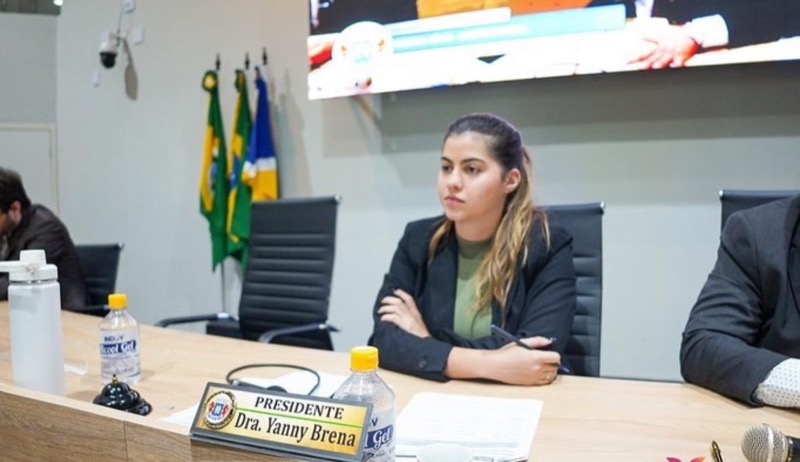 Câmara de Juazeiro do Norte aprova nomeação da Sala das Sessões de “Plenário Presidenta Dra. Yanny Brena”
