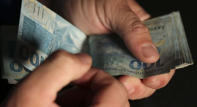 Inadimplência cresce em fevereiro e atinge 65,45 milhões, diz pesquisa