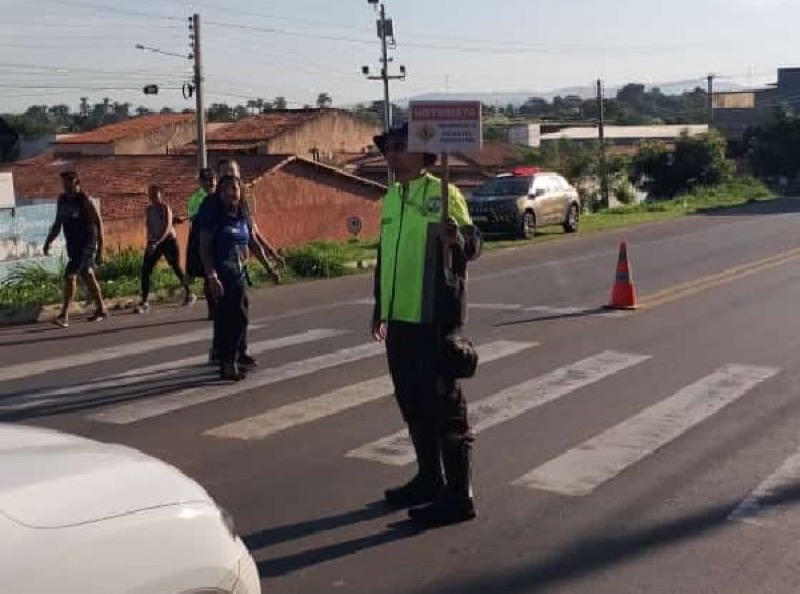 Demutran do Crato promove ações educativas sobre o uso correto da faixa de pedestre