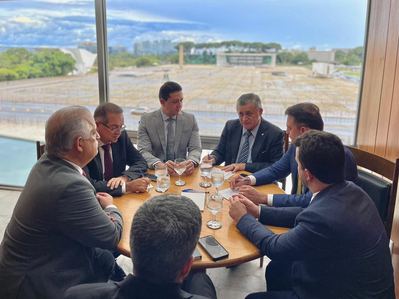 Prefeito do Crato, Zé Ailton Brasil, pediu ao governo federal porto seco para região do cariri