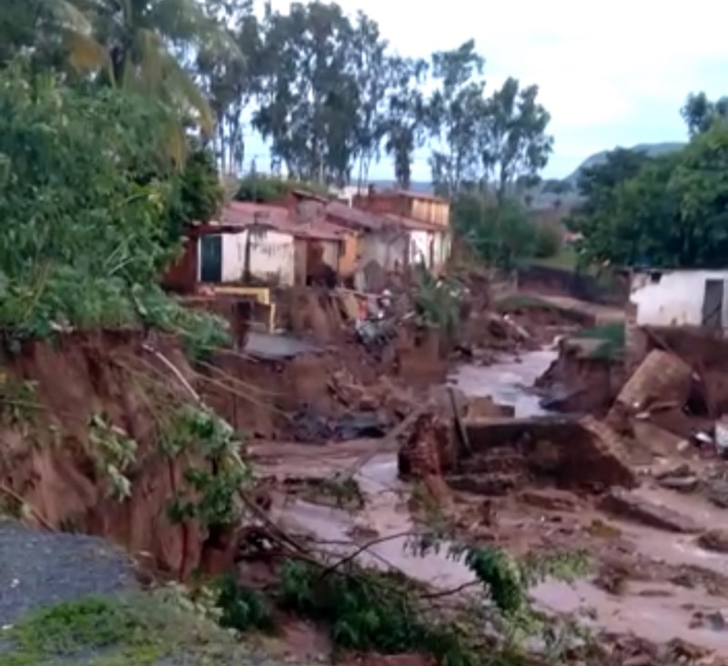 Chuva volta a castigar Porteiras na madrugada desta segunda
