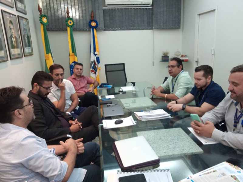 Prefeitura de Juazeiro do Norte se reúne com Cagece para solicitar Plano de Ação das interdições nas ruas